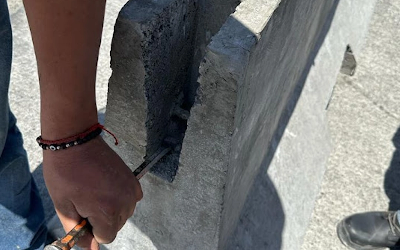 Barrera Central en obra — vista 6