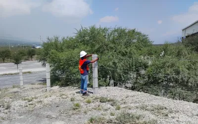 Construye caminos más seguros y duraderos con el poste carretero Velosa