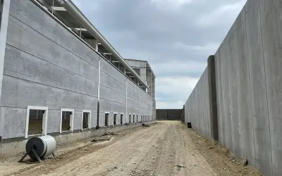 Barda prefabricada: la solución perimetral que está cambiando la construcción industrial